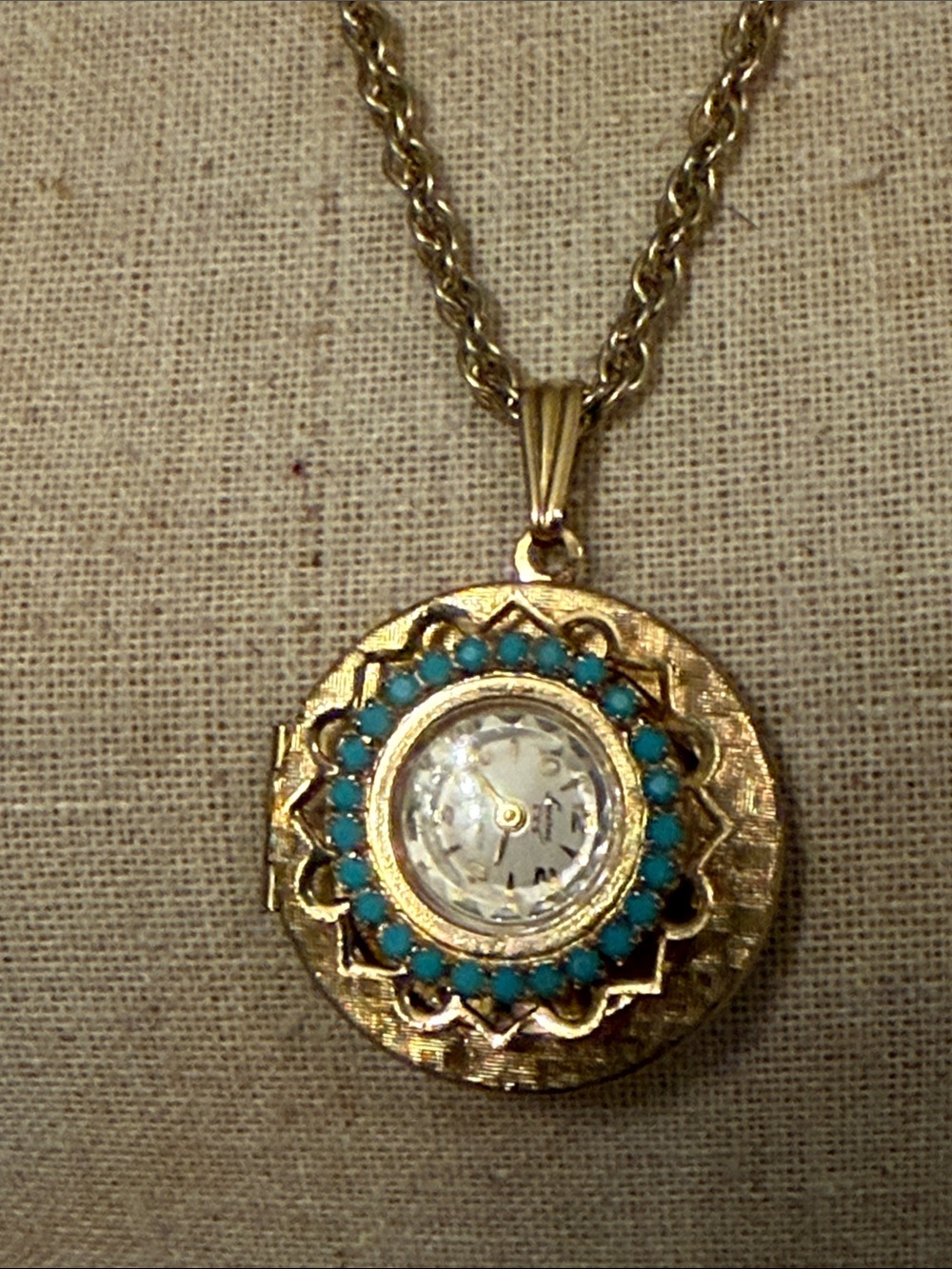 VINTAGE LUCERNE SWISS WATCH PENDANT LOCKET GOLD BLUE STONES ROPE CHAIN NECKLACE